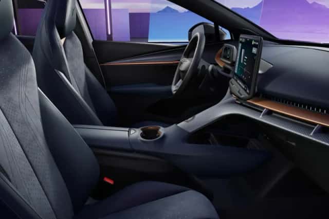 CUPRA Tavascan (2026) thumbnail 18