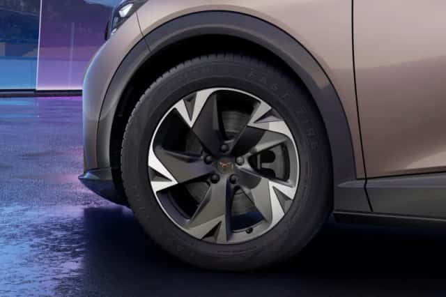 CUPRA Tavascan (2026) thumbnail 5