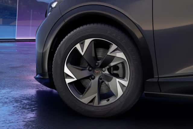 CUPRA Tavascan (2026) thumbnail 5