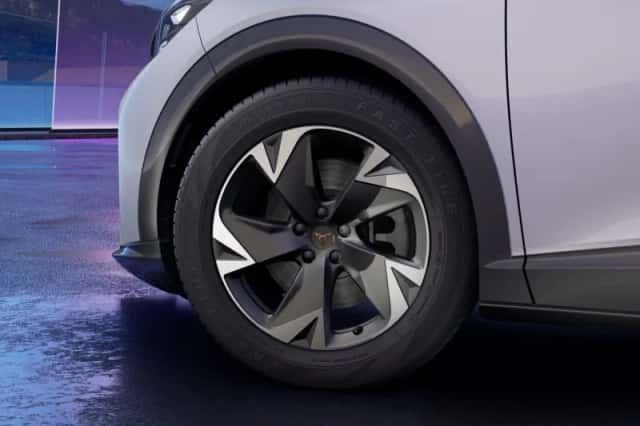 CUPRA Tavascan (2026) thumbnail 5