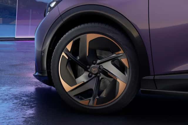 CUPRA Tavascan (2026) thumbnail 5