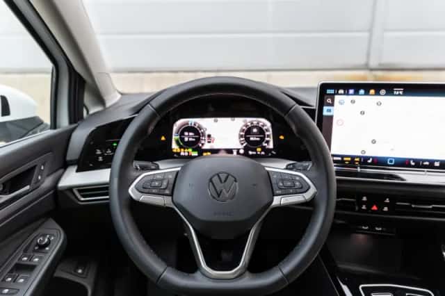 Volkswagen Golf (2026) thumbnail 23