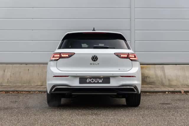 Volkswagen Golf (2026) thumbnail 10
