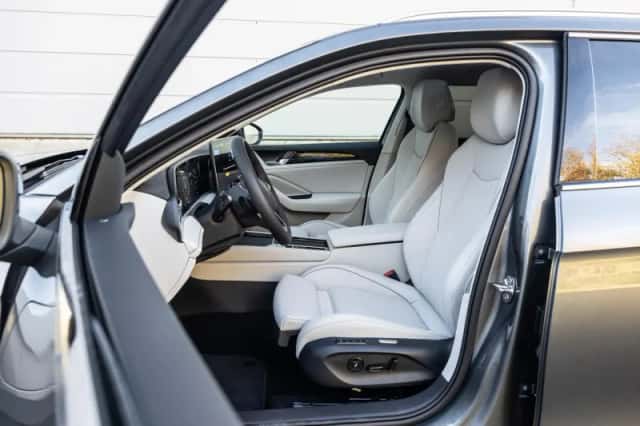 Volkswagen Passat (2026) thumbnail 4