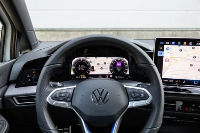 Volkswagen Golf (2025) thumbnail 34