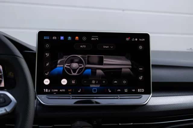 Volkswagen Golf (2025) thumbnail 38