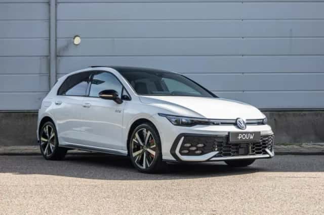 Volkswagen Golf (2025) thumbnail 9