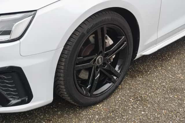 Audi A4 (2022) thumbnail 46
