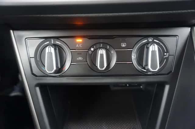 Volkswagen Polo (2021) thumbnail 26