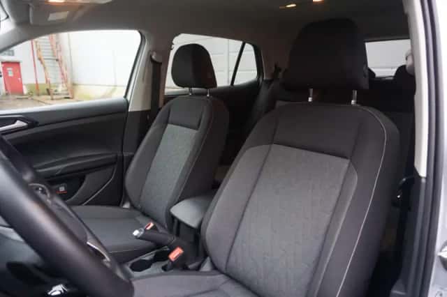 Volkswagen T-Cross (2025) thumbnail 5