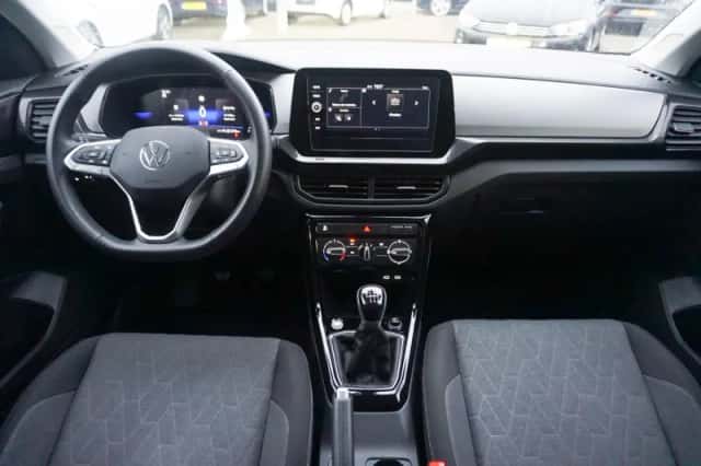 Volkswagen T-Cross (2025) thumbnail 6