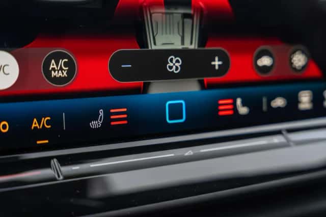 Volkswagen T-Roc (2026) thumbnail 36