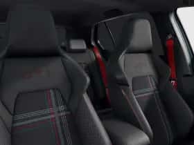 Volkswagen Golf (2026) thumbnail 4