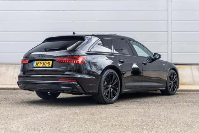 Audi A6 (2023) thumbnail 2
