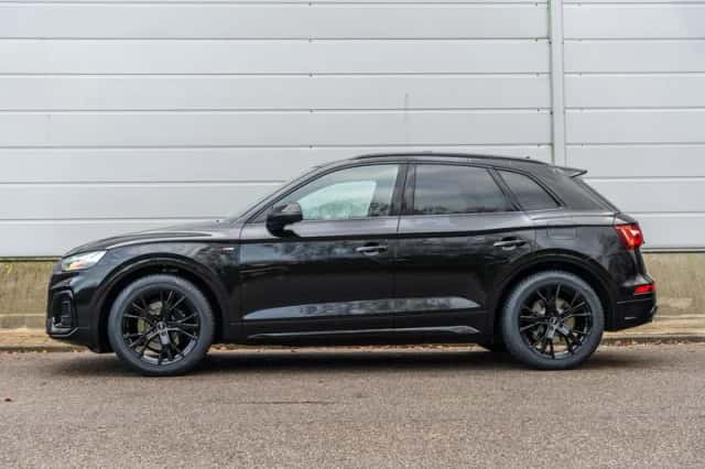 Audi Q5 (2022) thumbnail 13