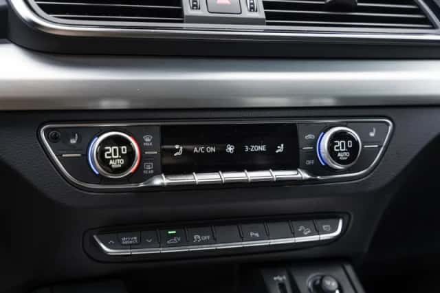 Audi Q5 (2022) thumbnail 30