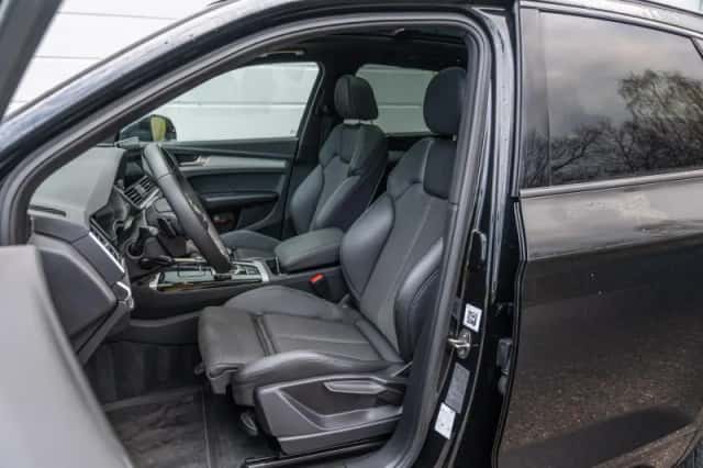 Audi Q5 (2022) thumbnail 4