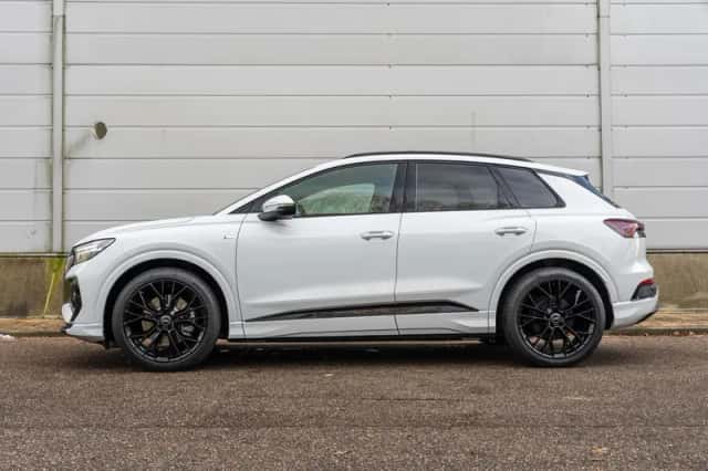 Audi Q4 e-tron (2025) thumbnail 11