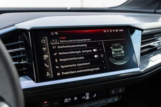 Audi Q4 e-tron (2025) thumbnail 43