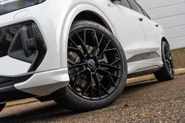 Audi Q4 e-tron (2025) thumbnail 45