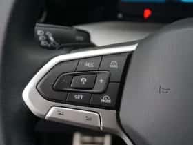 Volkswagen Golf (2025) thumbnail 23