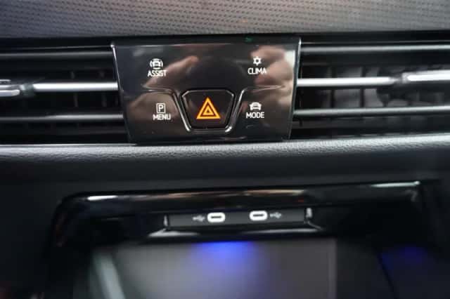 Volkswagen Golf (2025) thumbnail 28