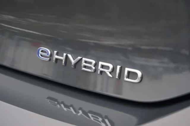 Volkswagen Golf (2025) thumbnail 33