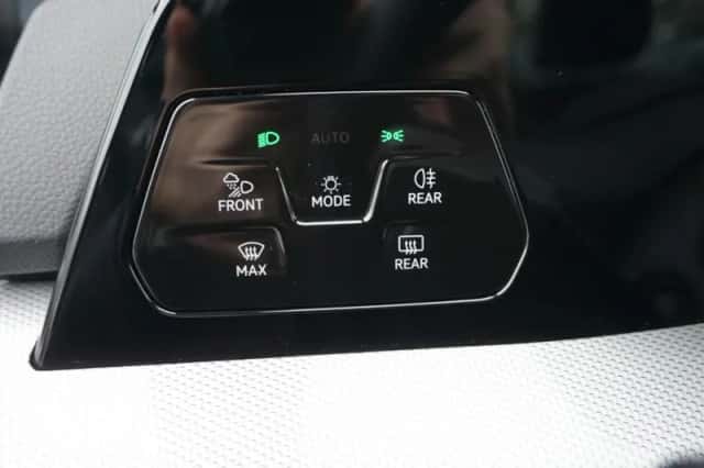 Volkswagen Golf (2025) thumbnail 40
