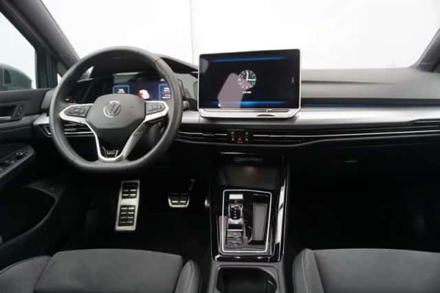 Volkswagen Golf (2025) thumbnail 41