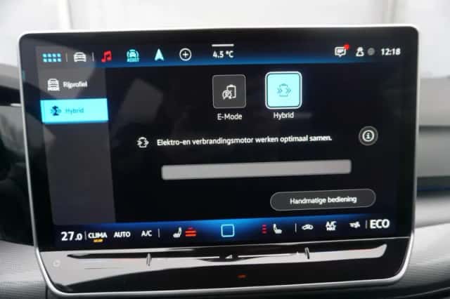 Volkswagen Golf (2025) thumbnail 45