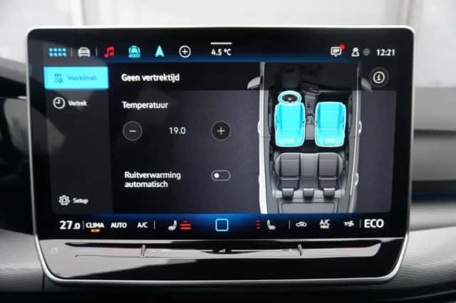 Volkswagen Golf (2025) thumbnail 57