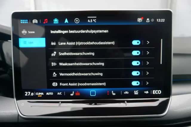 Volkswagen Golf (2025) thumbnail 60