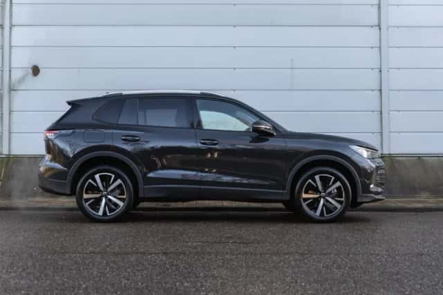 Volkswagen Tiguan (2026) thumbnail 3