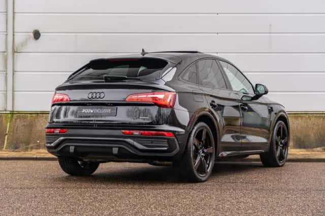 Audi Q5 (2022) thumbnail 2