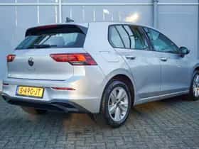 Volkswagen Golf (2023) thumbnail 2
