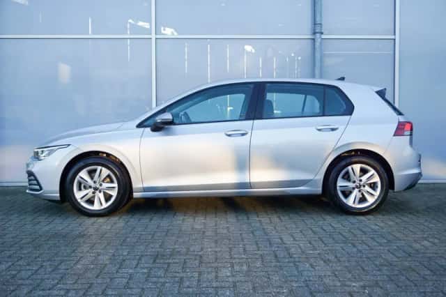 Volkswagen Golf (2023) thumbnail 12