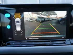 Volkswagen Golf (2023) thumbnail 26