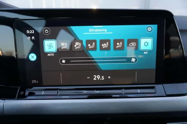 Volkswagen Golf (2023) thumbnail 27