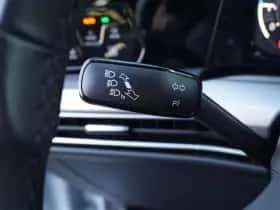 Volkswagen Golf (2023) thumbnail 42