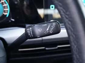 Volkswagen Golf (2023) thumbnail 43