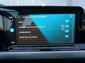 Volkswagen Golf (2023) thumbnail 46