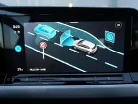 Volkswagen Golf (2023) thumbnail 51