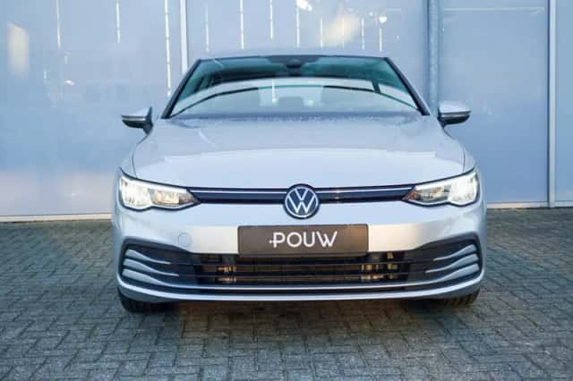 Volkswagen Golf (2023) thumbnail 8