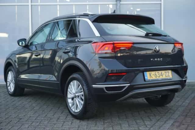 Volkswagen T-Roc (2021) thumbnail 12