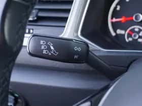 Volkswagen T-Roc (2021) thumbnail 41