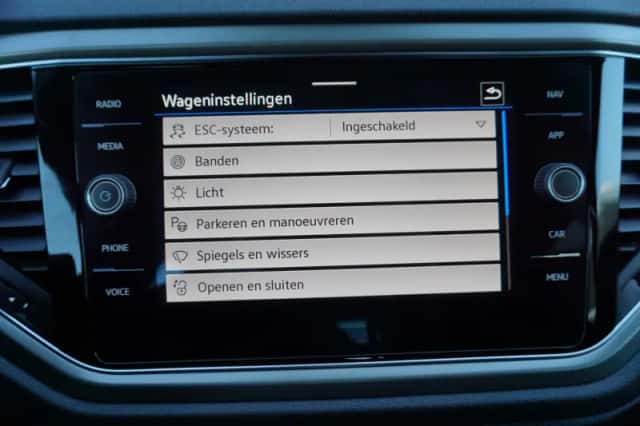 Volkswagen T-Roc (2021) thumbnail 54