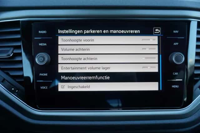 Volkswagen T-Roc (2021) thumbnail 57
