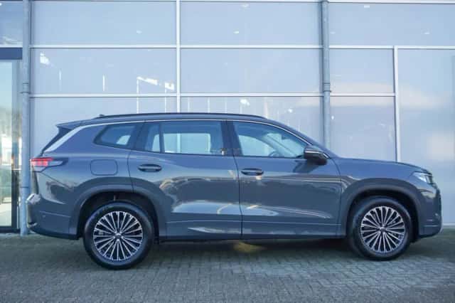 Volkswagen Tayron (2025) thumbnail 4