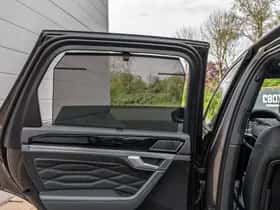 Volkswagen Touareg thumbnail 30
