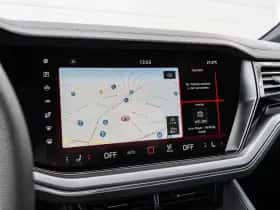 Volkswagen Touareg thumbnail 45